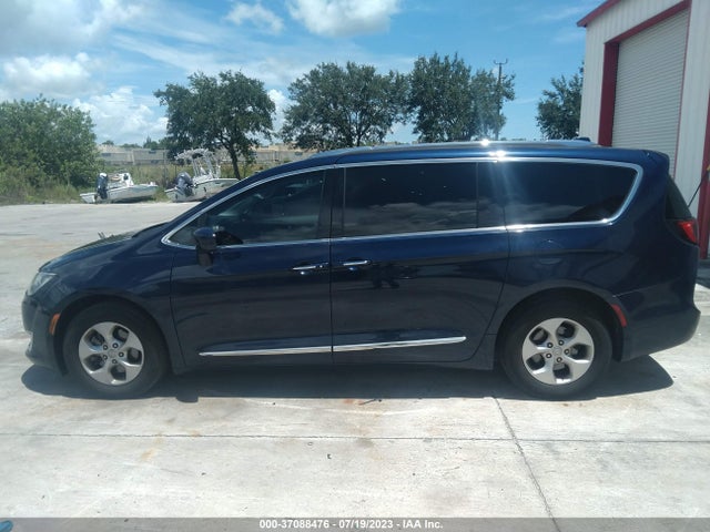 2C4RC1EG1HR584792 Chrysler Pacifica Touring-l Plus