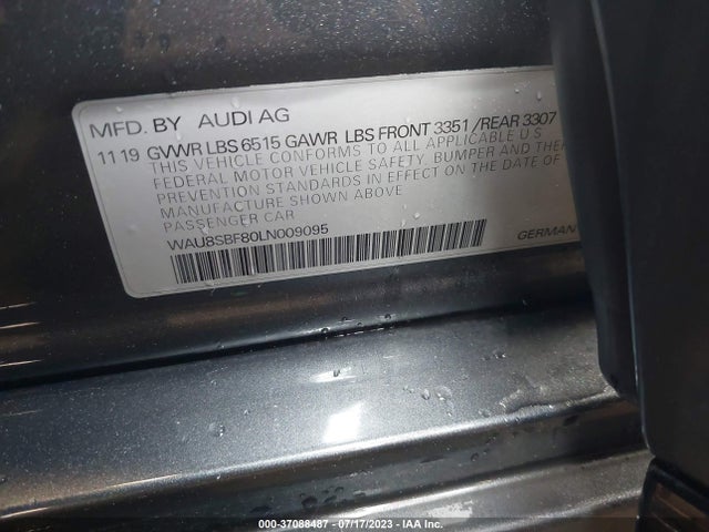 2020 AUDI S8 WAU8SBF80LN009095 Photo 8