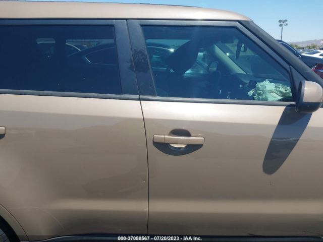 KNDJN2A22E7038894 KIA Soul Base