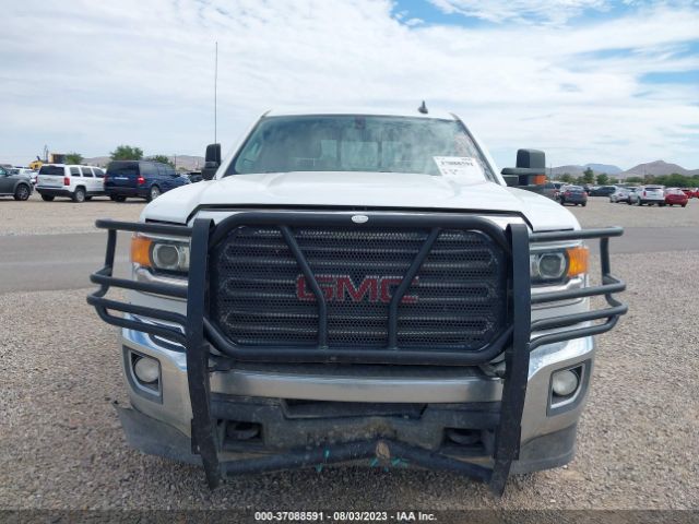 1GT12SEG0JF103854 GMC Sierra 2500hd Sle