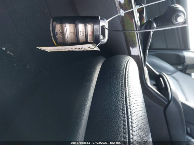 KNALN4D76E5130367 KIA Cadenza Premium