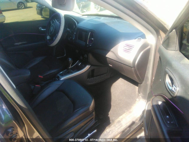 3C4NJCBBXLT141328 Jeep Compass Latitude