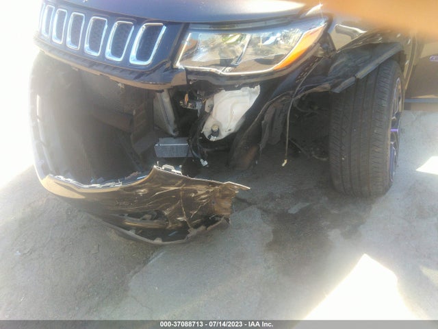 3C4NJCBBXLT141328 Jeep Compass Latitude