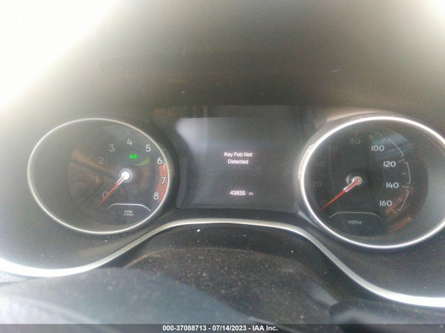 3C4NJCBBXLT141328 Jeep Compass Latitude