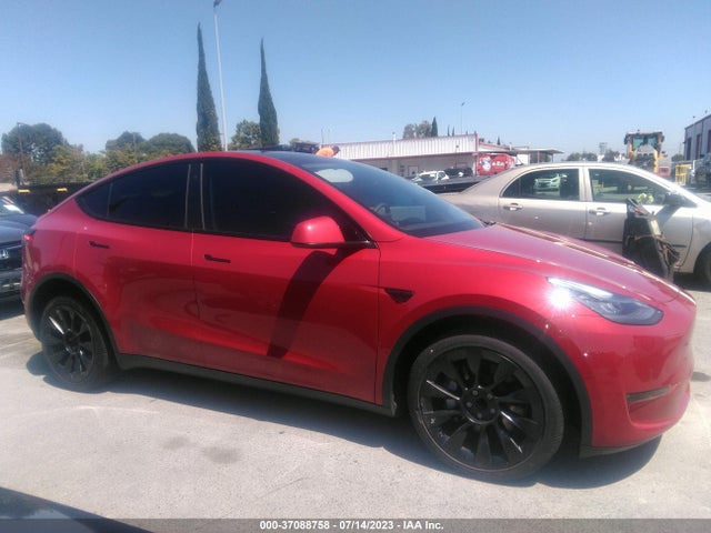 Tesla Model Y Standard Range 2021 5YJYGDED5MF112883 Image 5