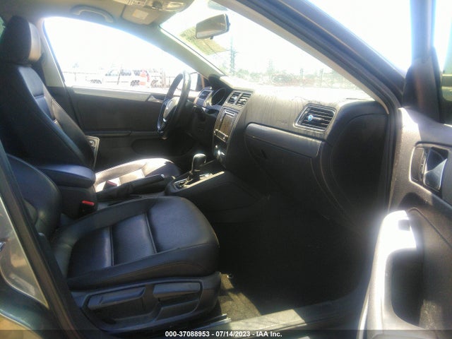 3VWDB7AJ9HM286383 Volkswagen Jetta 1.4t Se