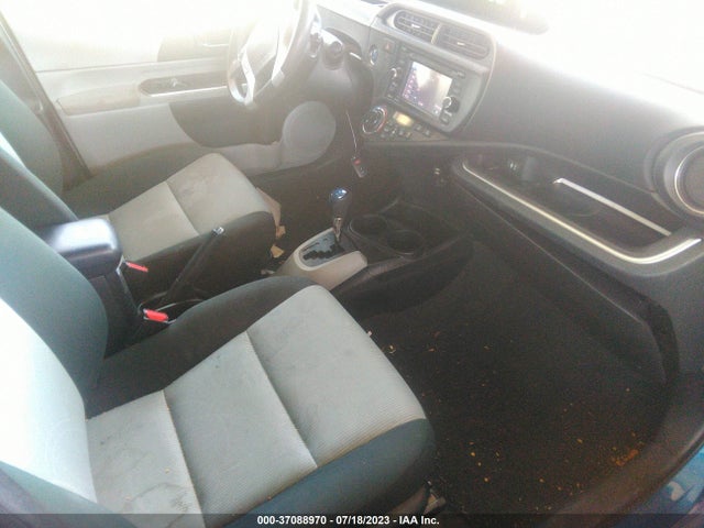 Toyota Prius C One/three/two/four 2014 JTDKDTB3XE1076347 Image 6