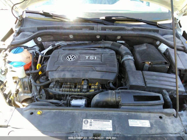 3VWD17AJXEM268747 Volkswagen Jetta Sedan Se