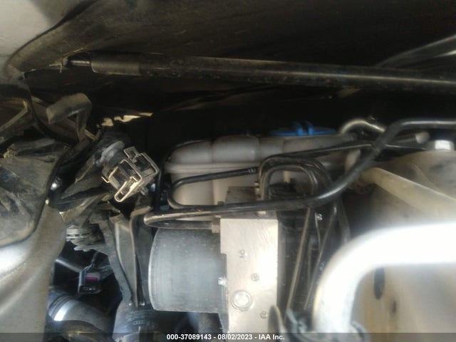 WAUFFAFLXFN039932 Audi A4 Premium Plus