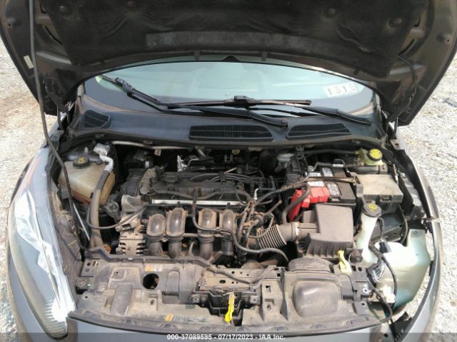 3FADP4BJ2FM113602 Ford FIESTA SE