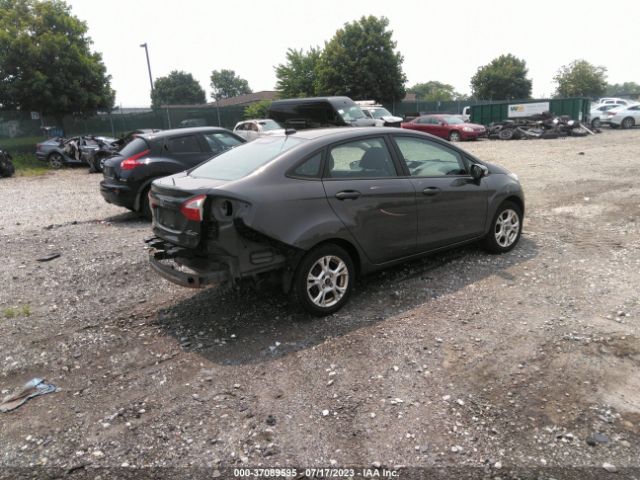 3FADP4BJ2FM113602 Ford FIESTA SE