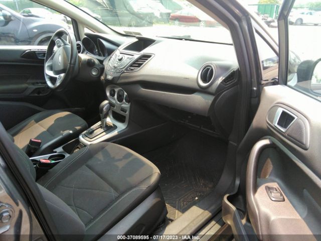 3FADP4BJ2FM113602 Ford FIESTA SE