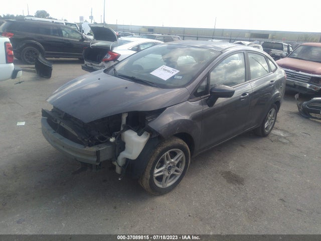 Ford FIESTA SE 2018 3FADP4BJ6JM127964 Image 2