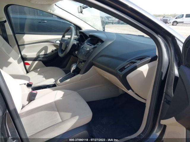 1FADP3FEXHL229643 Ford FOCUS SE