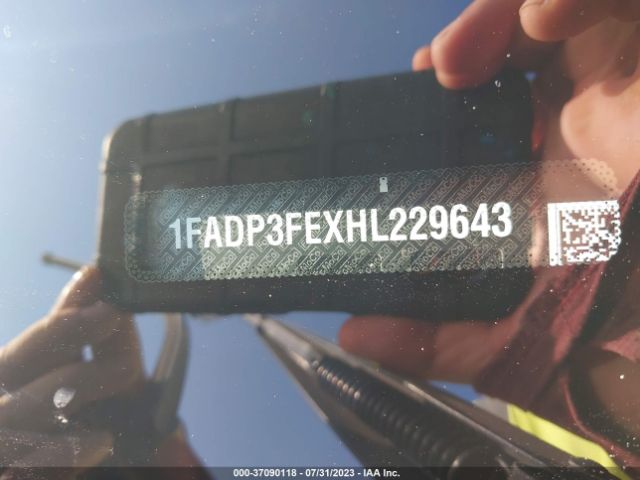1FADP3FEXHL229643 Ford FOCUS SE