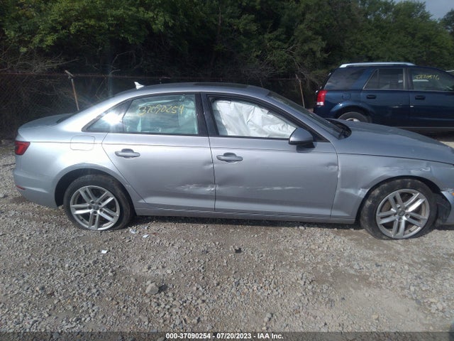 WAUANAF4XHN031158 Audi A4 PREMIUM