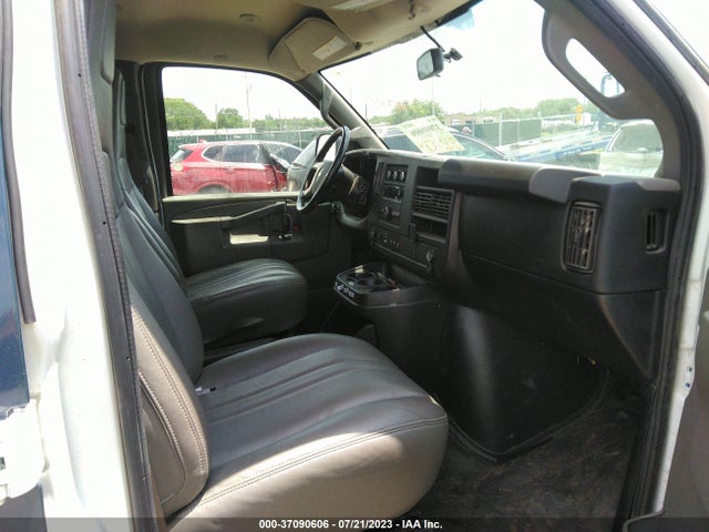 Chevrolet EXPRESS CARGO VAN 2019 1GCWGAFG1K1149028 Image 11