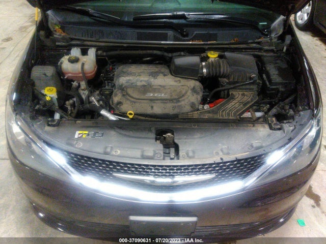 Chrysler Pacifica Touring 2017 2C4RC1DG5HR636104 Image 10