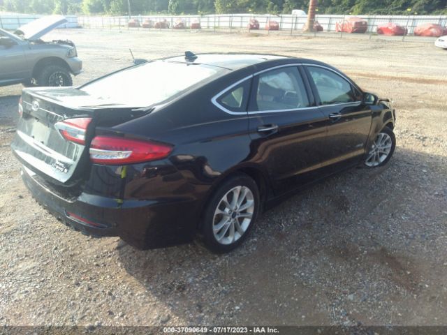 3FA6P0MU1KR185686 Ford Fusion Hybrid Sel