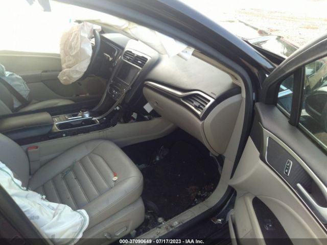 3FA6P0MU1KR185686 Ford Fusion Hybrid Sel