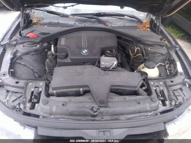 WBA3C3C57EF985119 BMW 3 Series 320i Xdrive