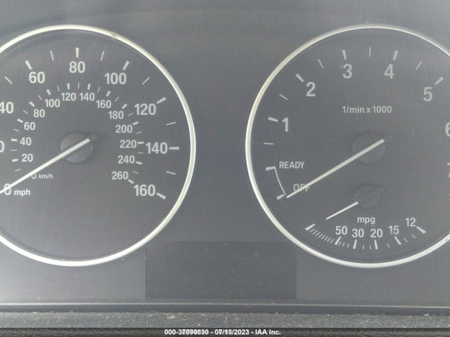 WBA3C3C57EF985119 BMW 3 Series 320i Xdrive
