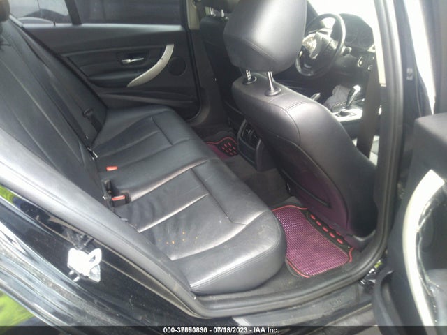 WBA3C3C57EF985119 BMW 3 Series 320i Xdrive