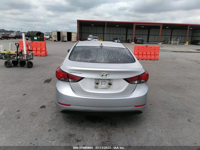 2016 HYUNDAI ELANTRA SE VIN: 5NPDH4AE5GH731256