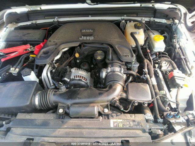 1C4HJXEG9KW589337 Jeep Wrangler Unlimited Sahara