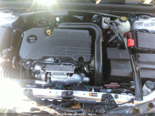 1G1ZD5ST3MF027916 Chevrolet Malibu