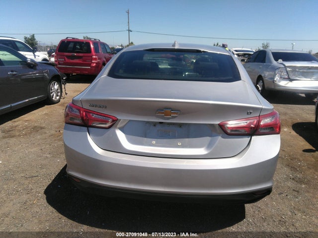 1G1ZD5ST3MF027916 Chevrolet Malibu
