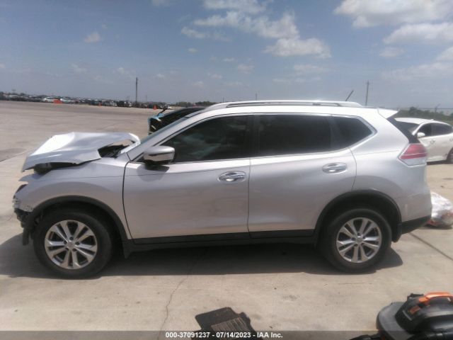 5N1AT2MT3GC830956 Nissan ROGUE SV