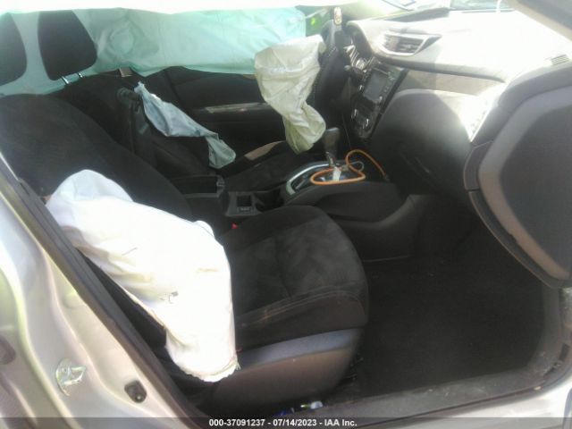 5N1AT2MT3GC830956 Nissan ROGUE SV