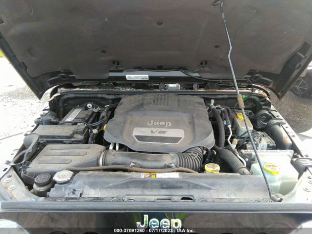1C4BJWEG3FL660930 Jeep Wrangler Unlimited Sahara