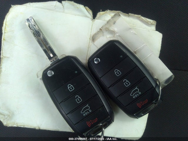 KIA Soul Base 2016 KNDJN2A29G7844167 Image 3