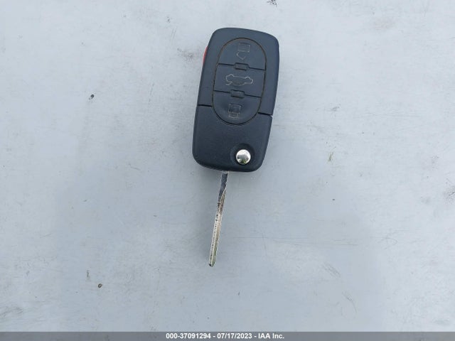 2004 AUDI A4 3.0L VIN: WAULT68EX4A084042