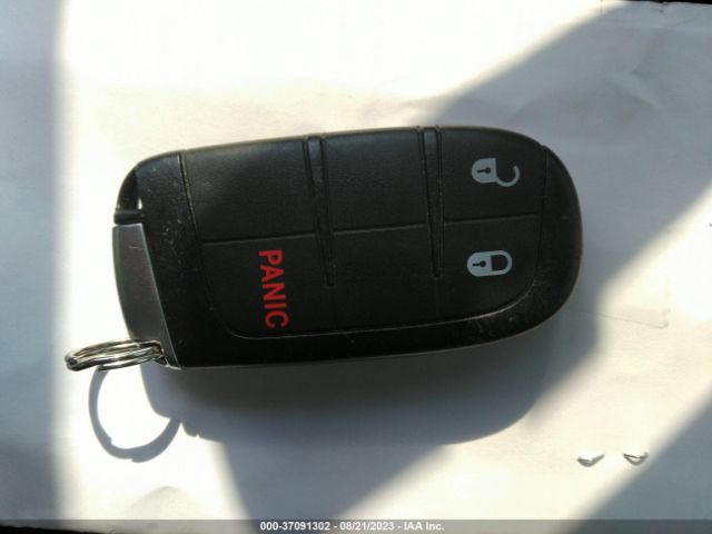 3C4PDCGB7JT208473 Dodge Journey Crossroad