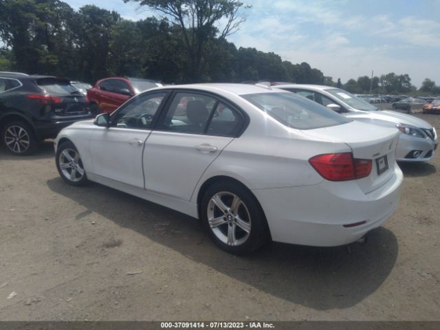 WBA3C3C59EF984800 BMW 3 Series 320i Xdrive