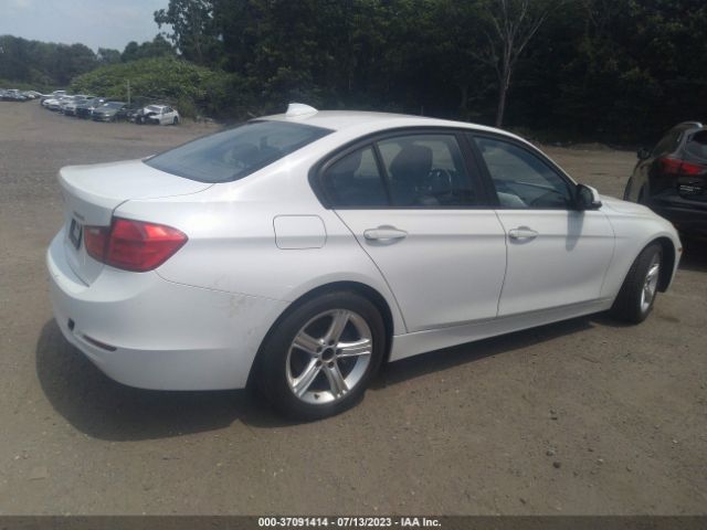 WBA3C3C59EF984800 BMW 3 Series 320i Xdrive