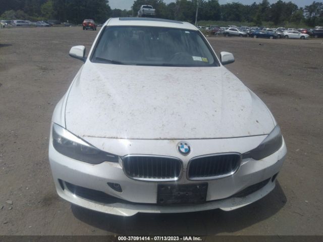 WBA3C3C59EF984800 BMW 3 Series 320i Xdrive