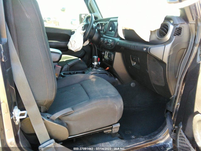 1C4GJXAN4NW167318 Jeep Wrangler Willys