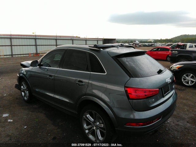 WA1EFCFS3GR017969 Audi Q3 Premium Plus