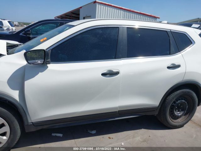 JN8AT2MT3HW131495 Nissan ROGUE S