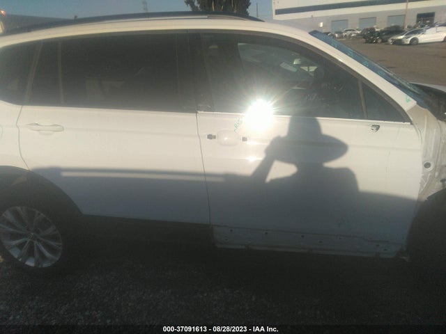 3VV1B7AX7LM114793 Volkswagen TIGUAN S