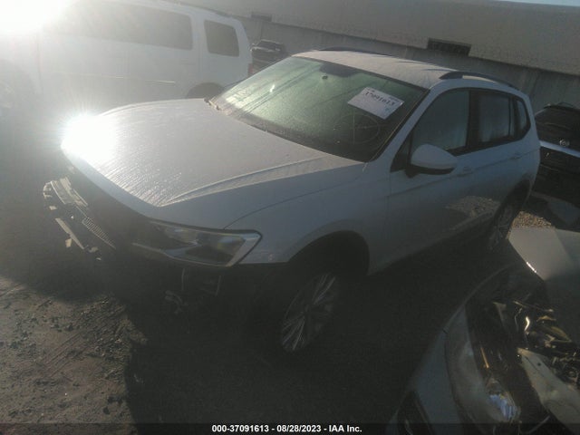 3VV1B7AX7LM114793 Volkswagen TIGUAN S
