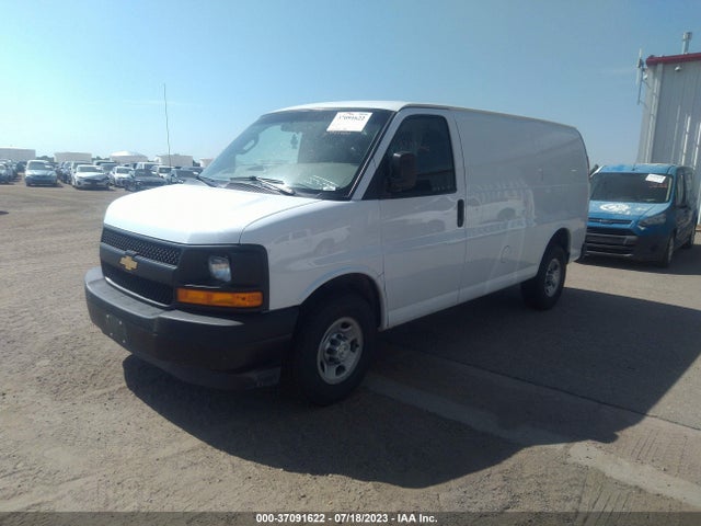 Chevrolet EXPRESS CARGO VAN 2017 1GCWGAFF2H1315394 Image 2