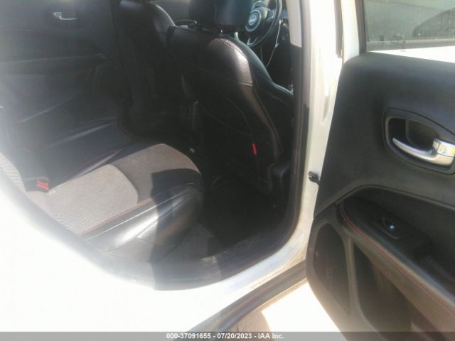 3C4NJDDB8LT111909 Jeep Compass Trailhawk