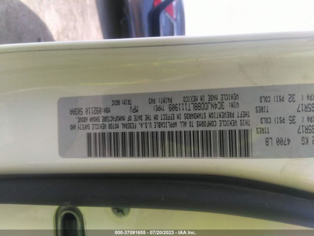 3C4NJDDB8LT111909 Jeep Compass Trailhawk