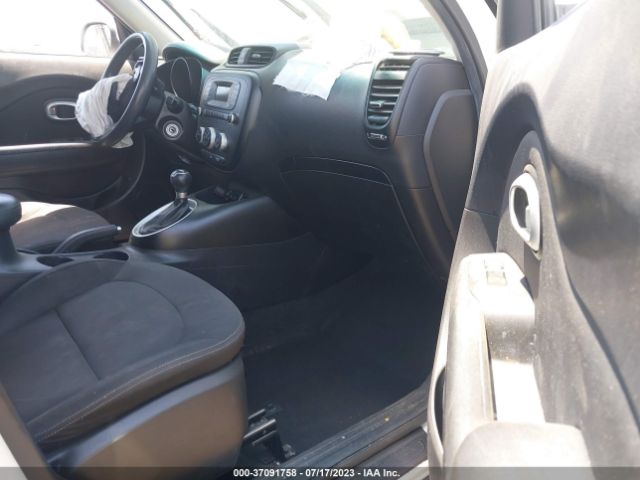 KNDJN2A29F7135592 KIA Soul Base