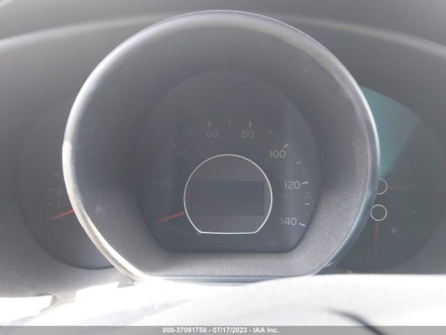 KNDJN2A29F7135592 KIA Soul Base